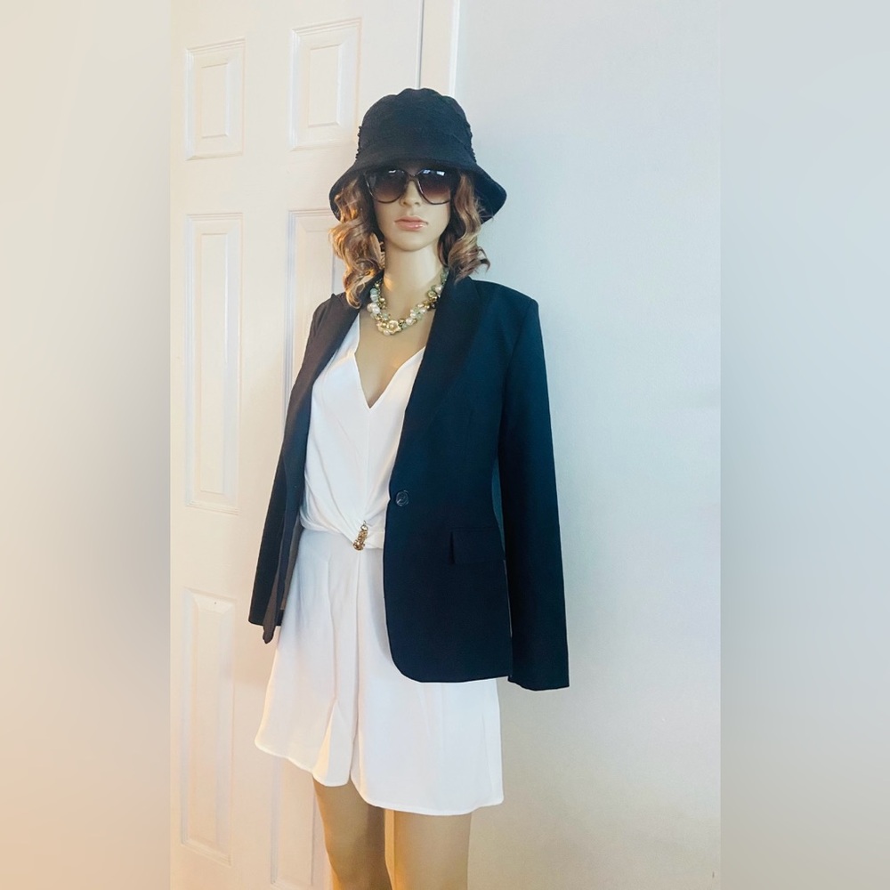 NWT Zara Women’s White 3/4 Sleeve Romper Jumpsuit Size M